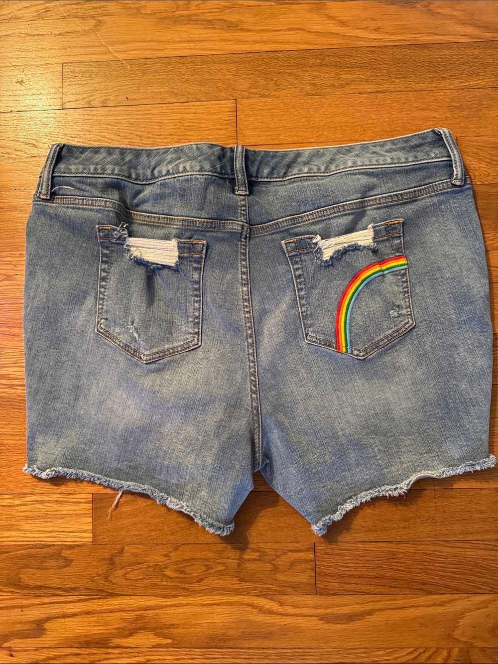 🐷 Torrid Distressed Denim Cutoff Shorts with Rainbow Patch